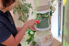 Hochzeitstorte Anschneiden