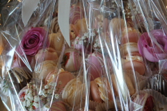 Macarons mit Rosen